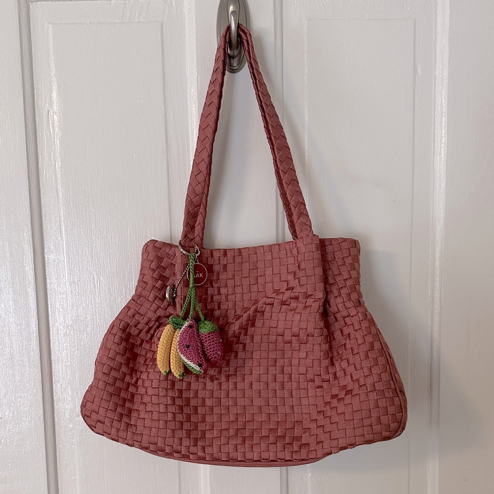 Vintage Y2K The Sak Seatbelt Woven Shoulder Bag Purse Fruit Charms